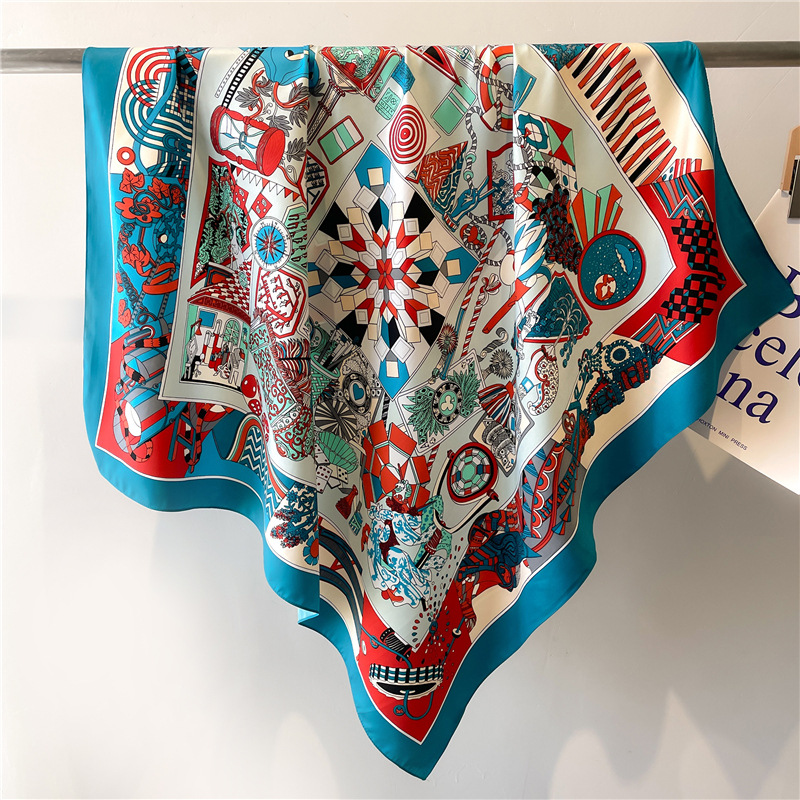 Nouveau Foulard Carré en Soie  - Face Scarf Mask avis et prix