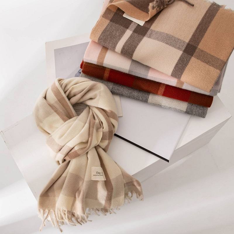 Écharpe de cou épaisse, à moti - Infinity Scarf Knit avis et prix